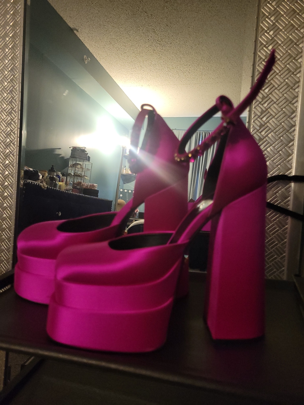Versace Hot Pink Platform Ankle-Strap Heels NEVER WORN SIZE 39 - Picture 1 of 8